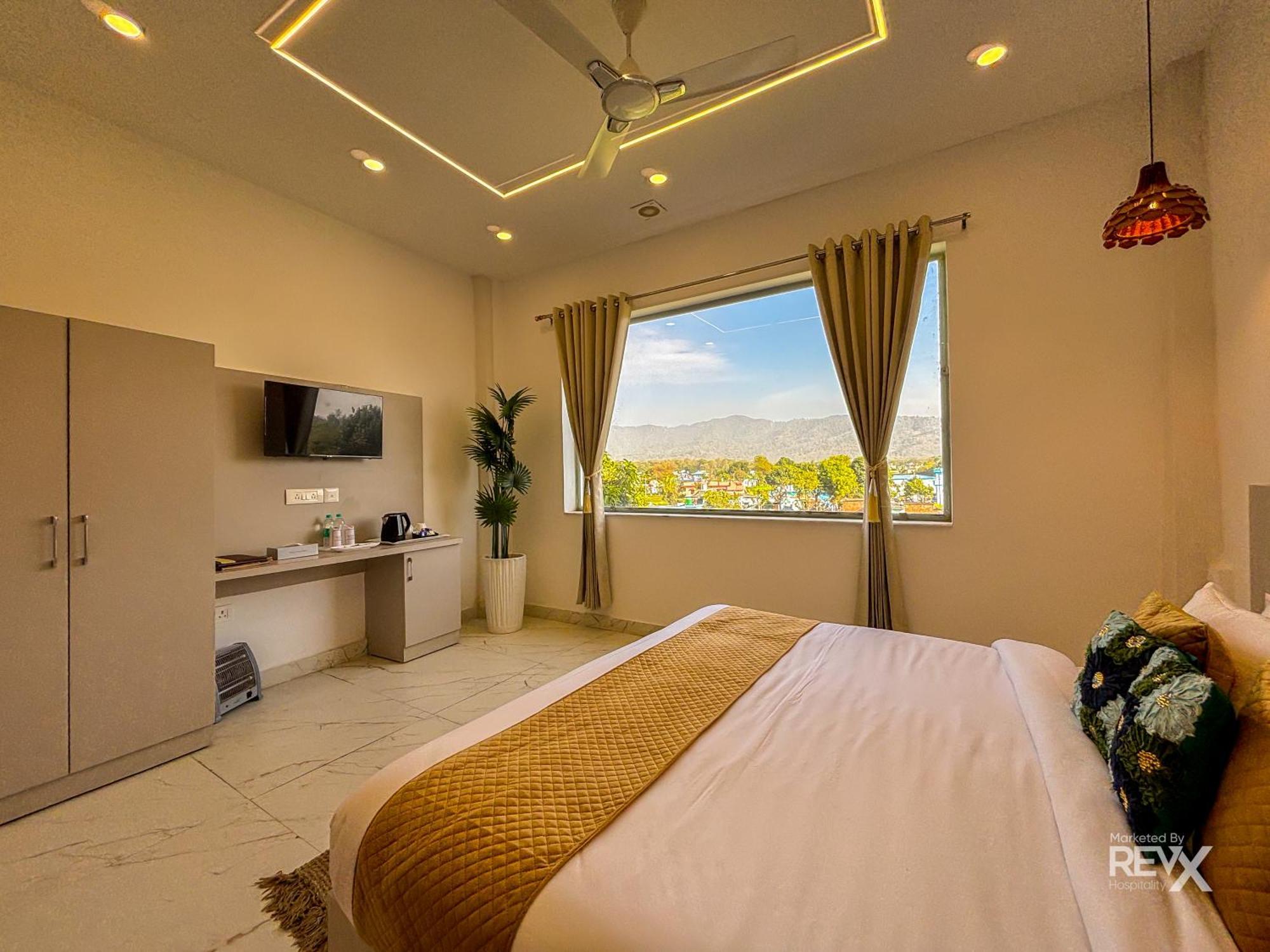 The Neeraj River Forest Resort Ayurvedic Wellness Center Ришикеш Экстерьер фото