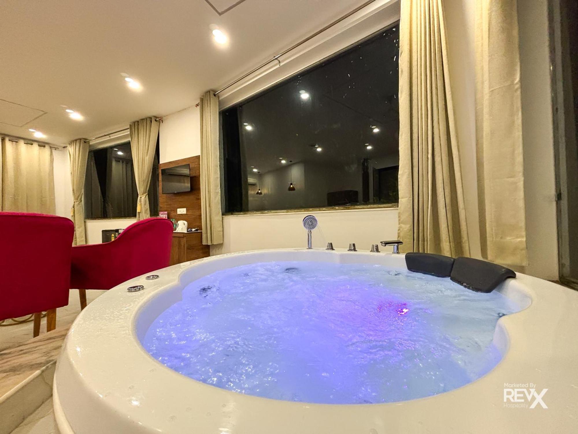 The Neeraj River Forest Resort Ayurvedic Wellness Center Ришикеш Экстерьер фото