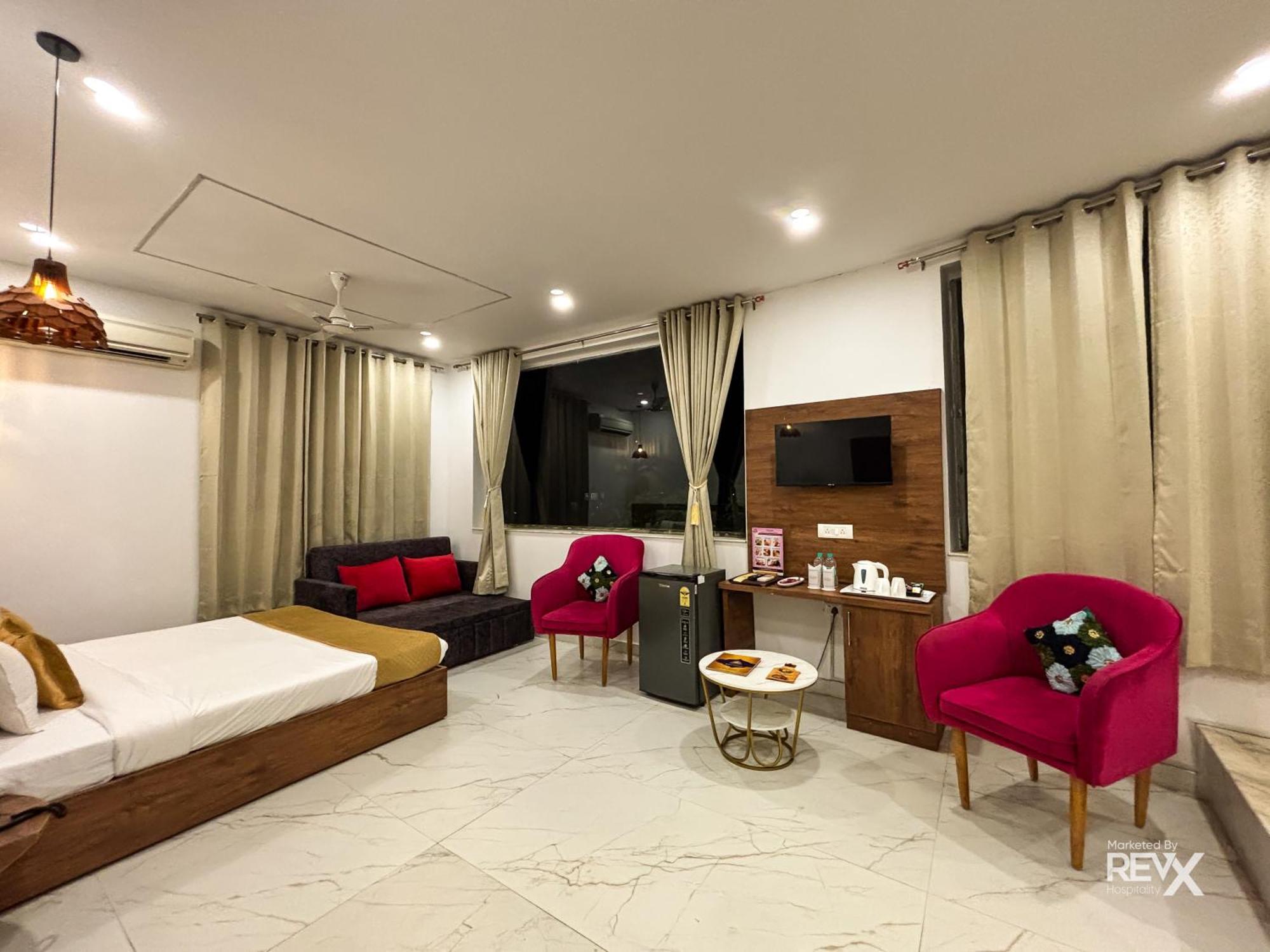 The Neeraj River Forest Resort Ayurvedic Wellness Center Ришикеш Экстерьер фото
